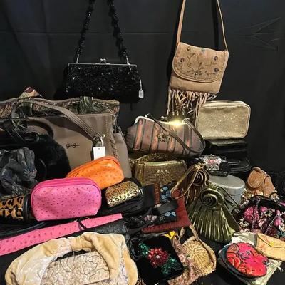Decorative Handbags, Evening Bags, Wallets & Pouches Collection