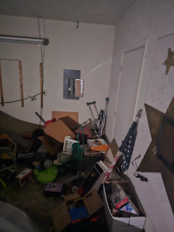 Sale Photo Thumbnail #3