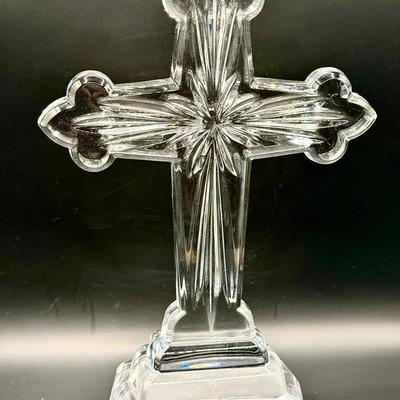 Royal Limited Slovenia 24% Leaded Crystal Carved Glass Religious 10" Cross