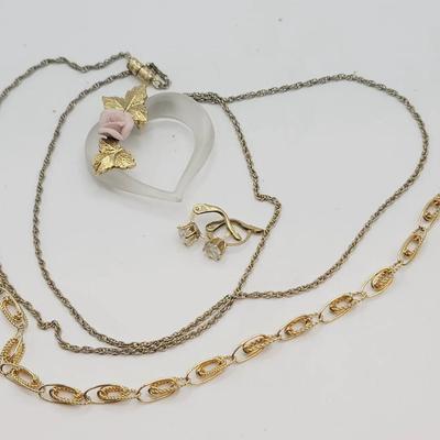 Gold Tone Romantic Rose Heart Necklace And Coordinating Pieces