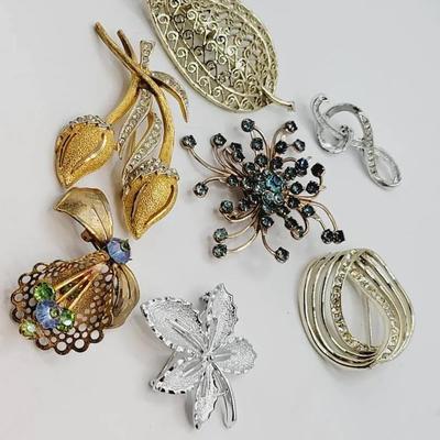 Vintage Rhinestone And Textured Pin Brooch Lot 
