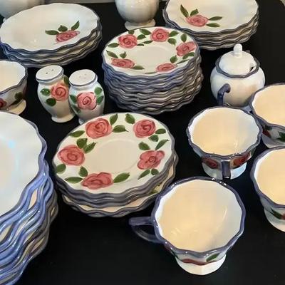 Beautiful Floral Dishware