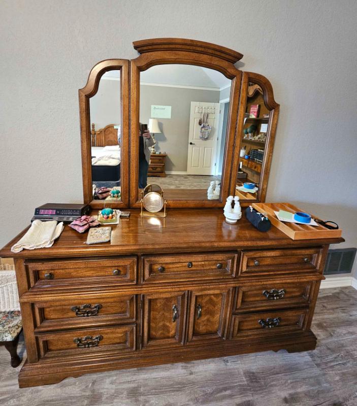 Sale Photo Thumbnail #16