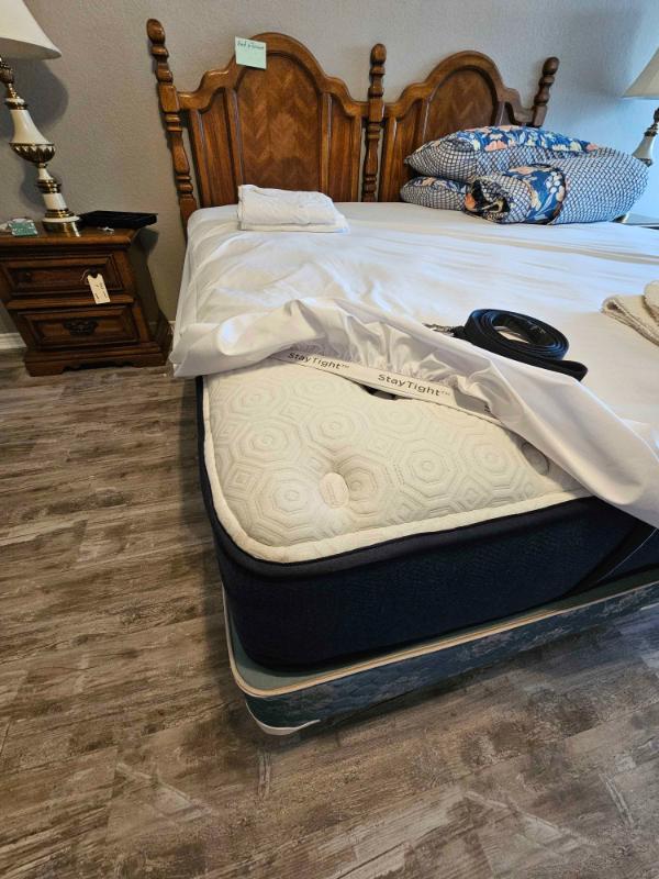 Sale Photo Thumbnail #19