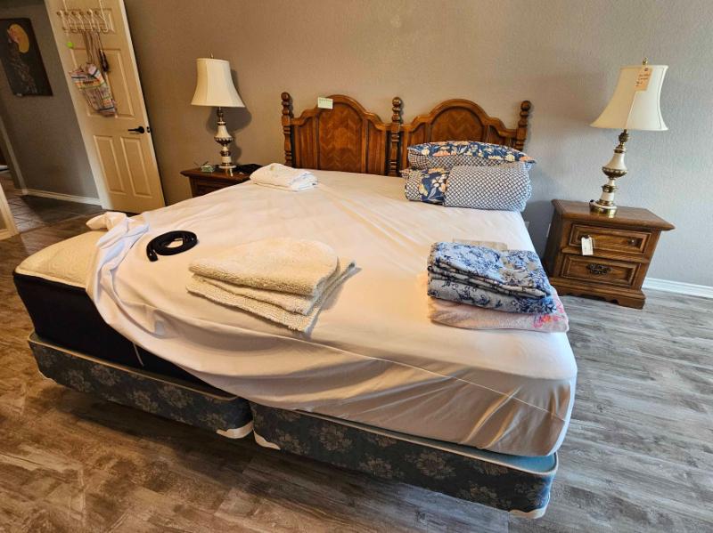 Sale Photo Thumbnail #18