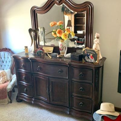 Sale Photo Thumbnail #52