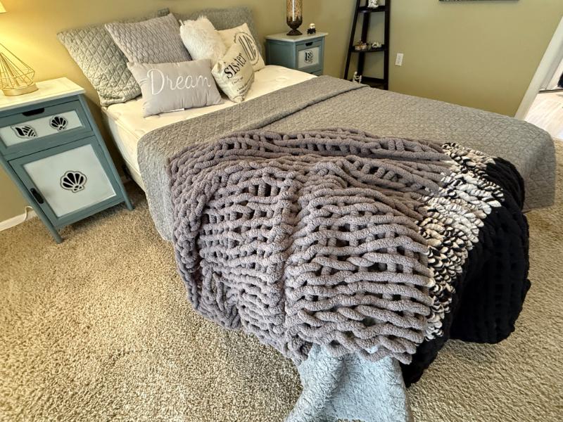 Sale Photo Thumbnail #177