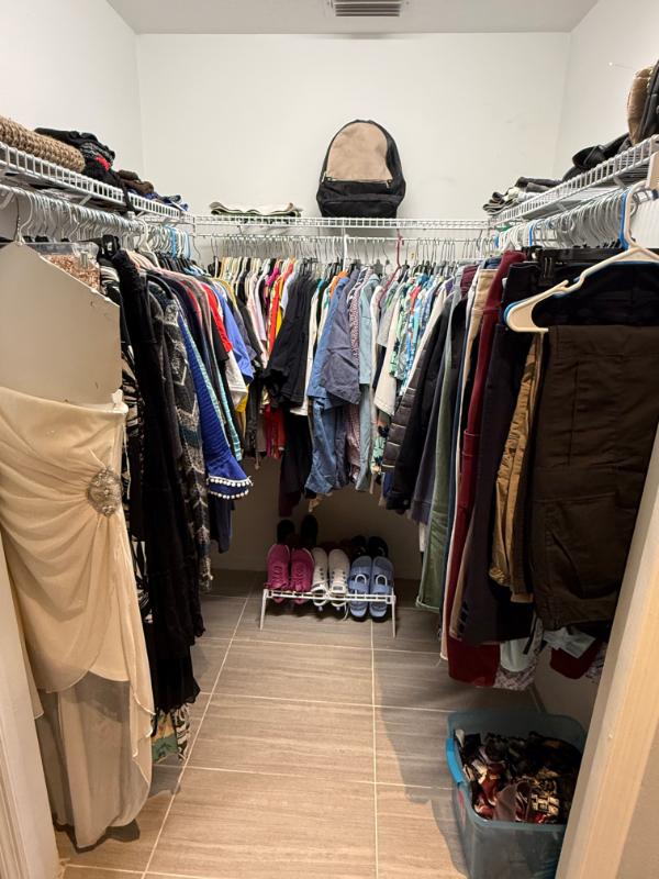 Sale Photo Thumbnail #178