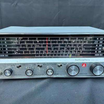 Hallicrafters Model S-118 Communications Receiver | Shortwave / AM Radio