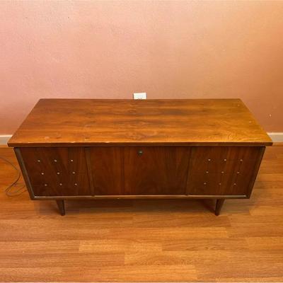 Small Lane Cedar Chest