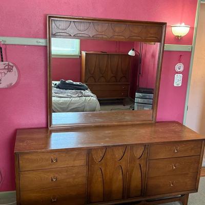 Brasilia MCM Dresser With Mirror