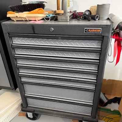 Gladiator By Whirlpool Tool Chest With Tools