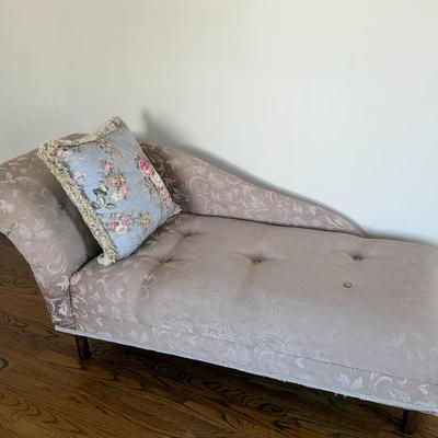 Vintage Chaise Lounge Chair