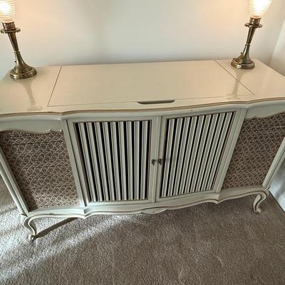 Vintage Drexel Motorola Turntable And Radio