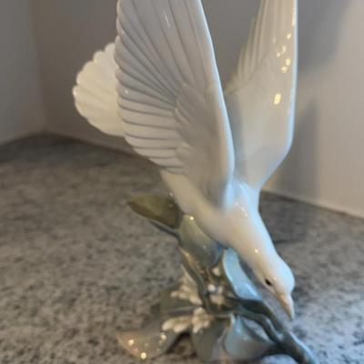 Lladro Dove Bird 