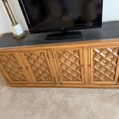 Thomasville Buffet Unit