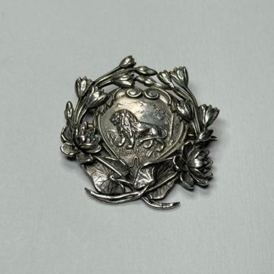 Antique 19th century signed Gorham Art Nouveau sterling silver brooch/pin with lion design heart shape cartouche, floral border, 5.4g