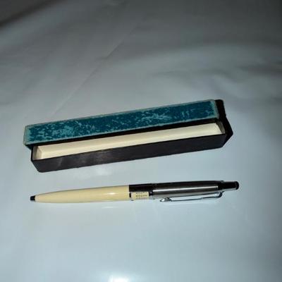 Sale Photo Thumbnail #214