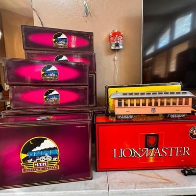 Sale Photo Thumbnail #556