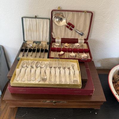 Sale Photo Thumbnail #36