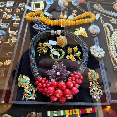 Sale Photo Thumbnail #100