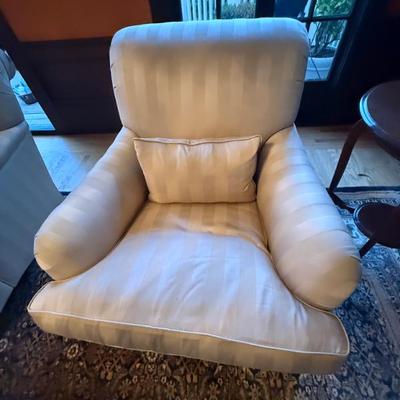 Sale Photo Thumbnail #322