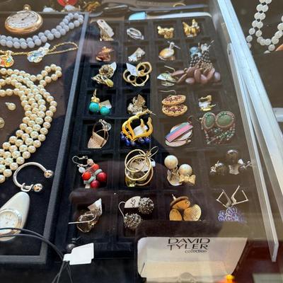 Sale Photo Thumbnail #98