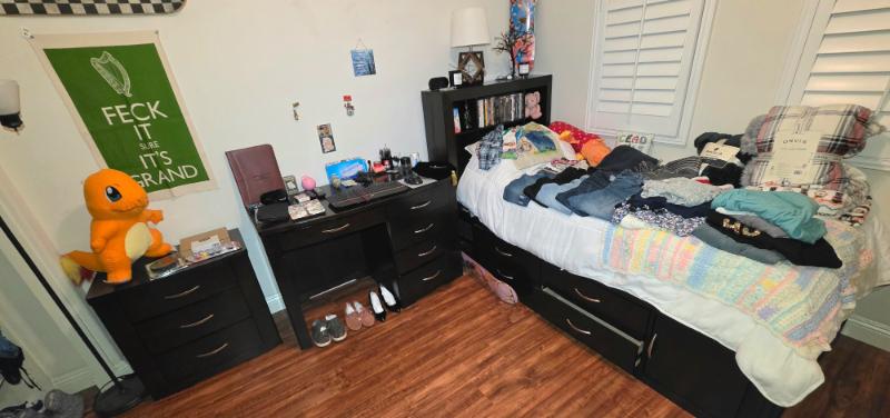 Sale Photo Thumbnail #38