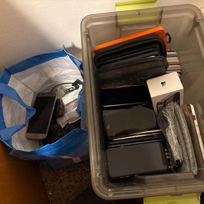 Lots of Mobile Phones - Mostly iPhones, Few LG/Samsung - Untested, Lock Status Unknown