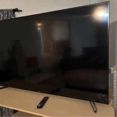 Hisense 65” LED LCD Flat Screen TV With Remote - Works!