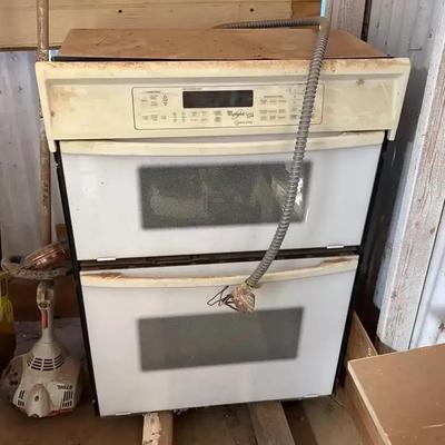 Whirlpool Gold Self Cleaning Double Oven White