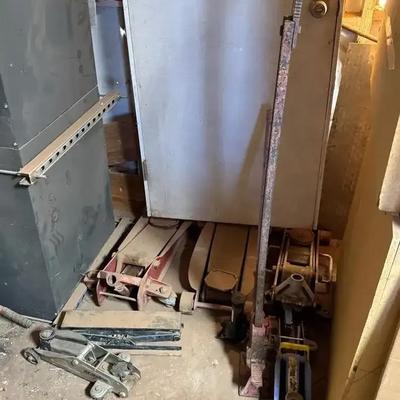 7 Car Lift & Hydraulic Jacks - Tall & Short, Metal