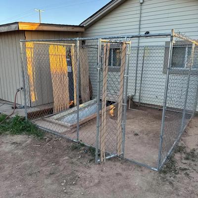 Dog Kennel - Wire Fencing With Gate