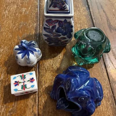 Knickknacks - Trinket Boxes (2), Ginger Jar & Glass Frogs (2) - Blue & Green