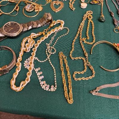 Sale Photo Thumbnail #33