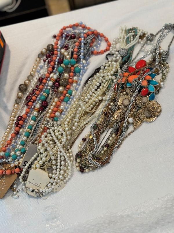 Sale Photo Thumbnail #16