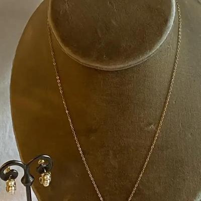 10k Yellow Gold 15” Pearl Pendant Necklace