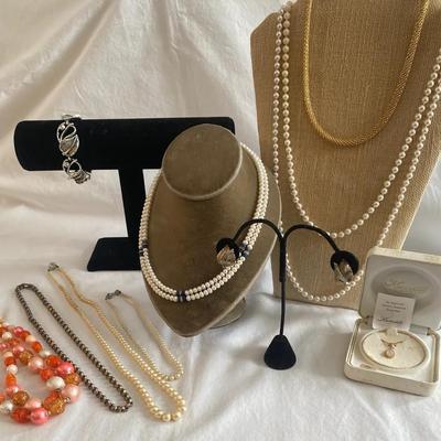 Vintage Jewelry Lot incl Sarah Cov. & Napier