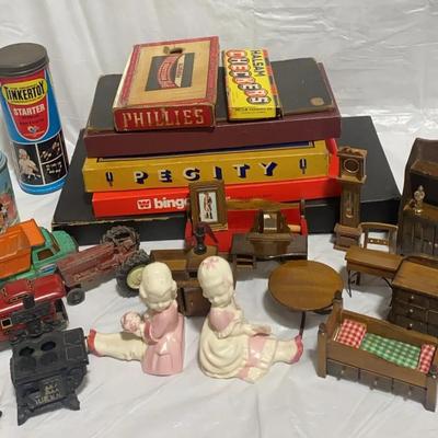 Vtg Toy & Game Lot incl Dollhouse Miniatures 