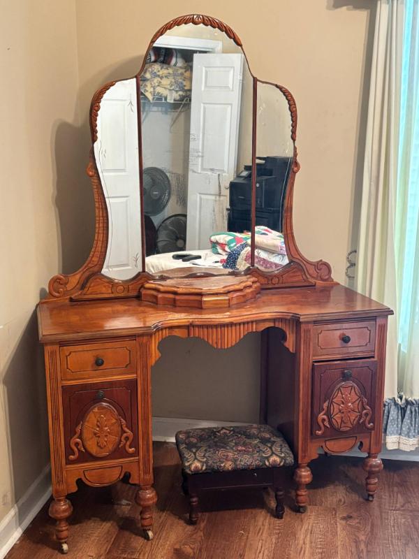 Sale Photo Thumbnail #128