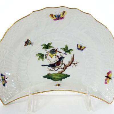 Sale Photo Thumbnail #68: 1068	HEREND ROTHSCHILD BIRD CRESENT PLATE, APPROXIMATELY 8 1/2 IN X 5 1/4 IN
