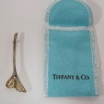 Sale Photo Thumbnail #128: 1128	TIFFANY & CO. GINGKO LEAF PIN, STERLING SILVER .17 OZT
