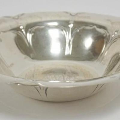 Sale Photo Thumbnail #2: 1002	STERLING SILVER BOWL, 10.6 OZT
