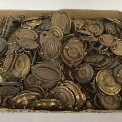 Sale Photo Thumbnail #189: 1189	LARGE SELECTION OF VINTAGE HARDWARE GREAT FOR PROJECTS & RESTORATION
