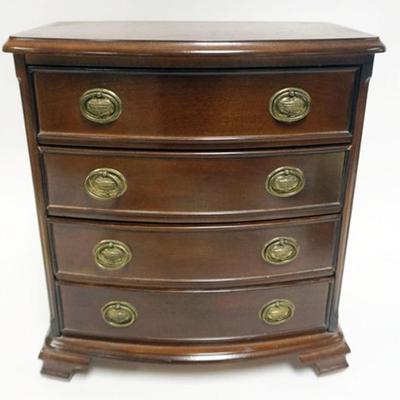 Sale Photo Thumbnail #135: 1135	MINIATURE 4 DRAWER JEWELRY CHEST IN MAHOGANY FINISH, APPROXIMATELY 13 IN X 8 IN X 14 IN H
