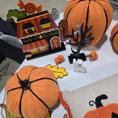 Sale Photo Thumbnail #369