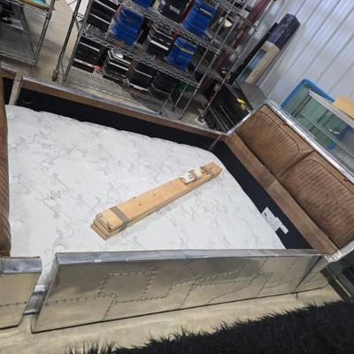 Sale Photo Thumbnail #523