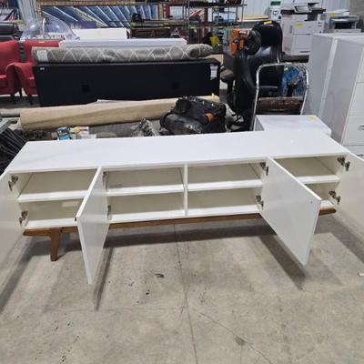 Sale Photo Thumbnail #696