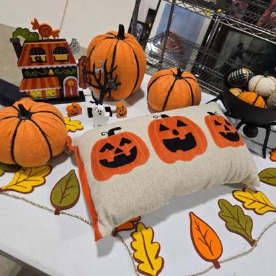 Sale Photo Thumbnail #370