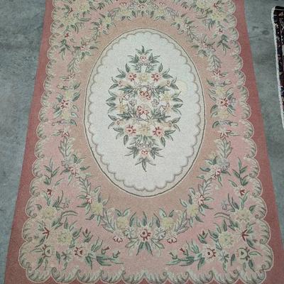 9x6 Rose & White Hook Rug